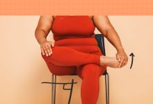 this-seated-leg-stretch-makes-tight,-achy-shins-feel-so,-so-good